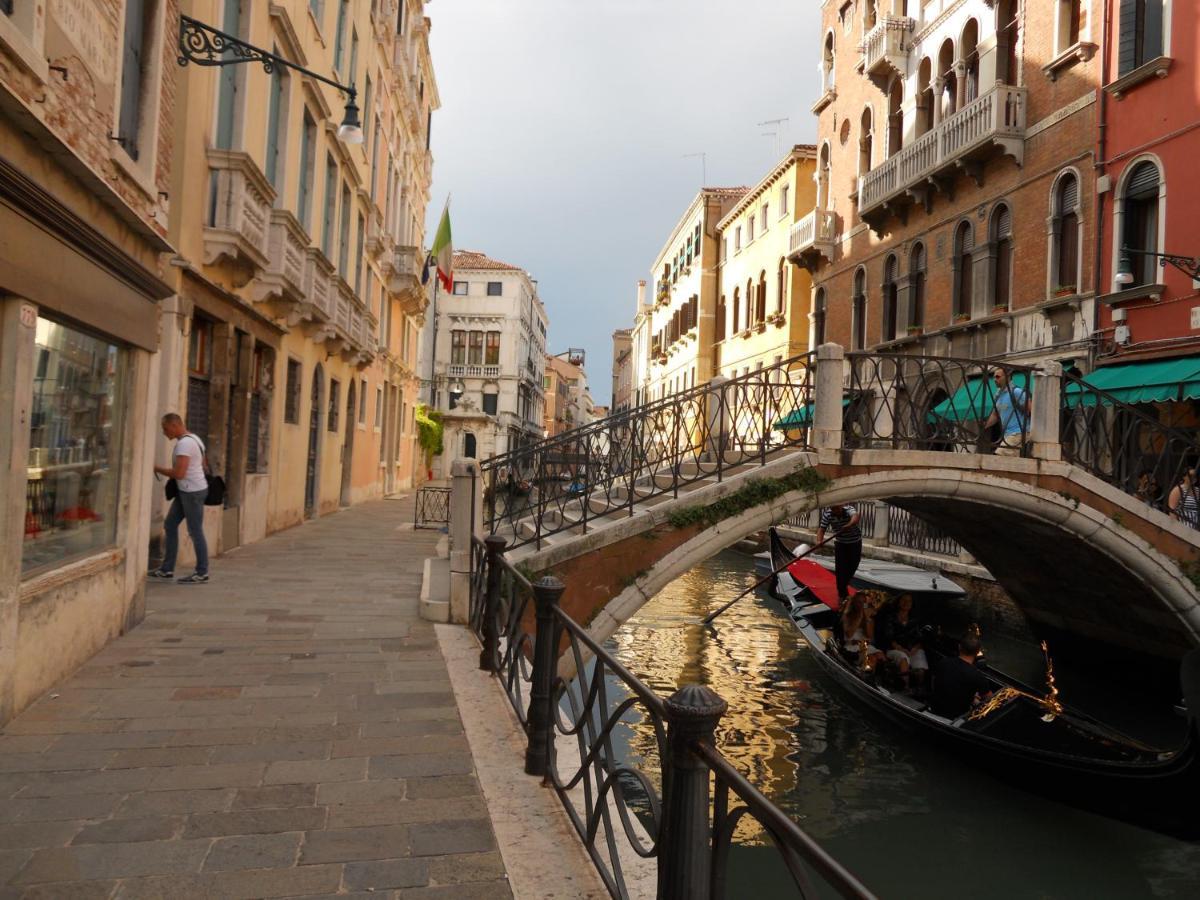 Ferienwohnung Ca Della Musica Venezia Santa Croce Exterior foto